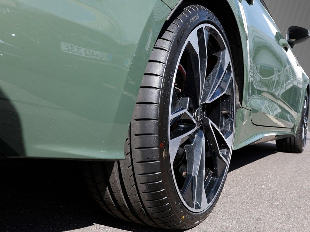 Audi A5 Sportback 40 TFSI quattro S line competition foto 8