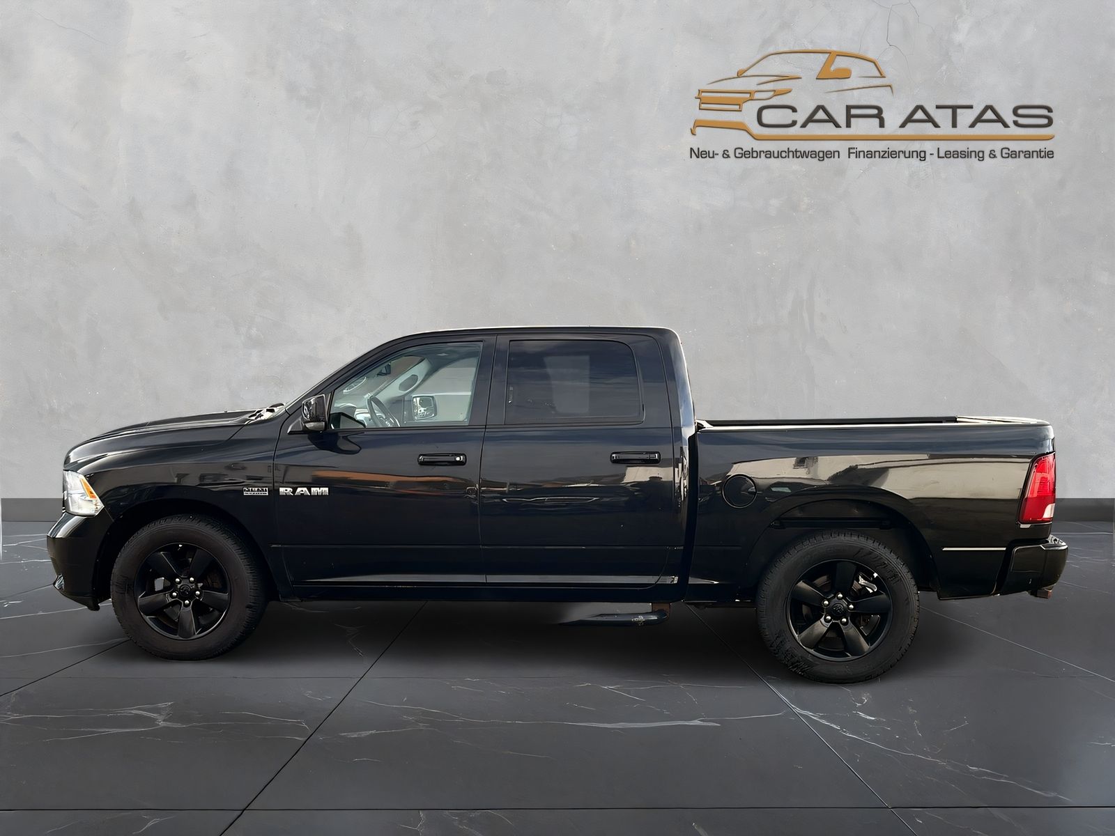 Fahrzeugabbildung Dodge RAM 1500 LPG 103L CREW CAB 1.HAND RF KAM AHK GSD