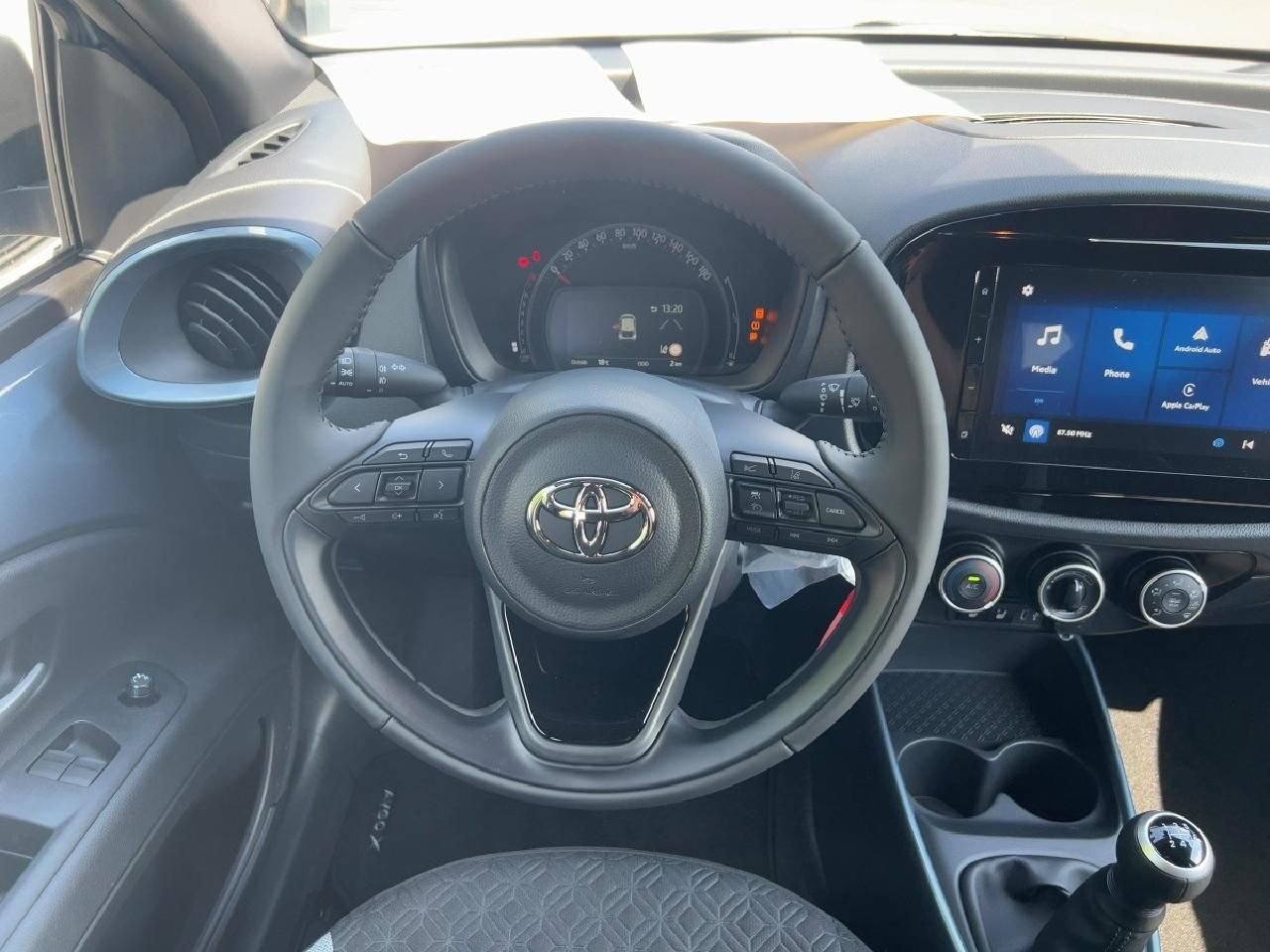 Fahrzeugabbildung Toyota Aygo X Teamplayer M/T