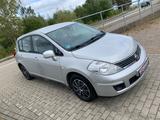 Nissan Tiida Visia - Nissan Tiida: Limousine