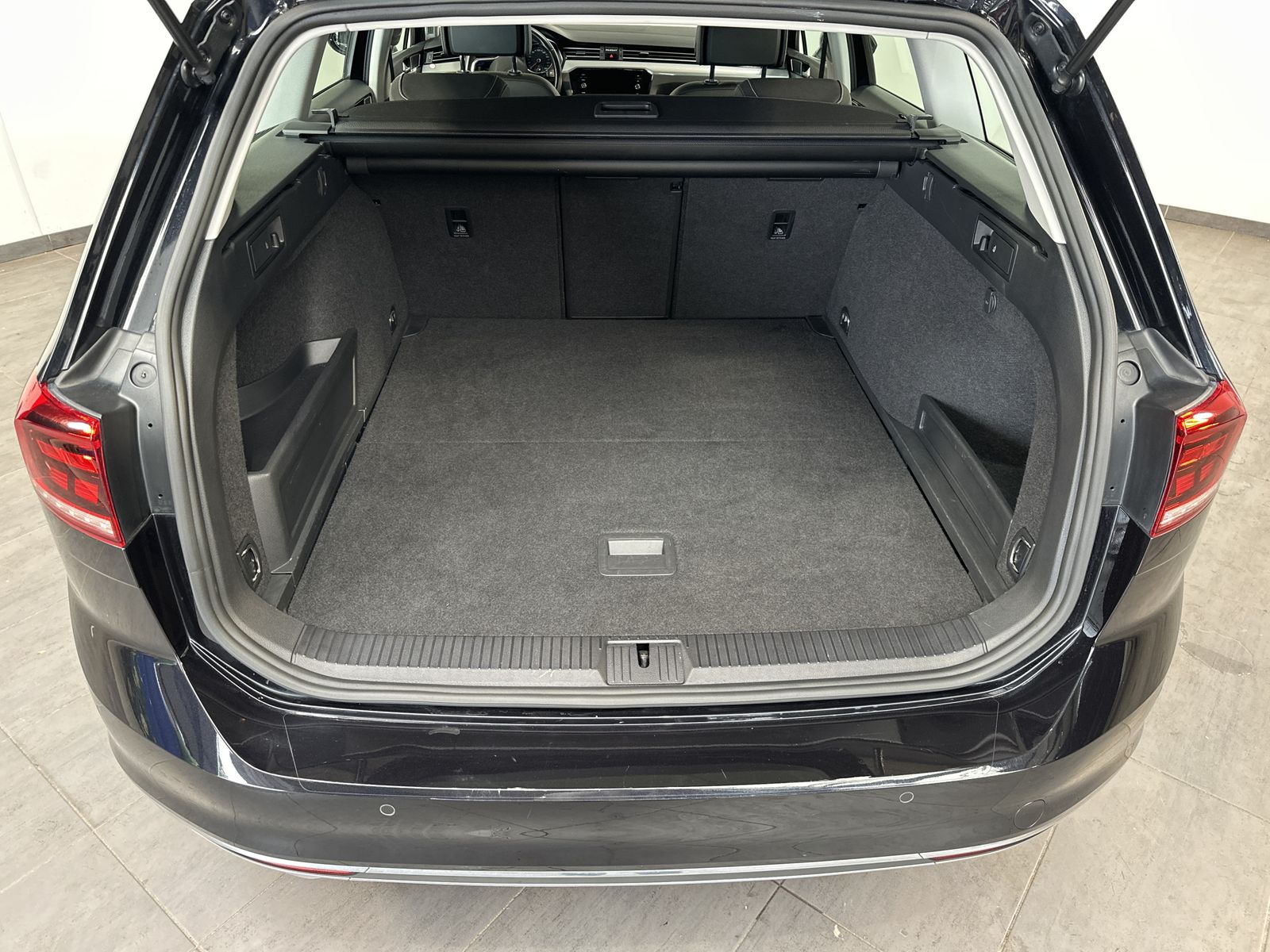 Fahrzeugabbildung Volkswagen Passat Variant GTE NAV+LED+ACC+KAMERA+LEDER+17ZO