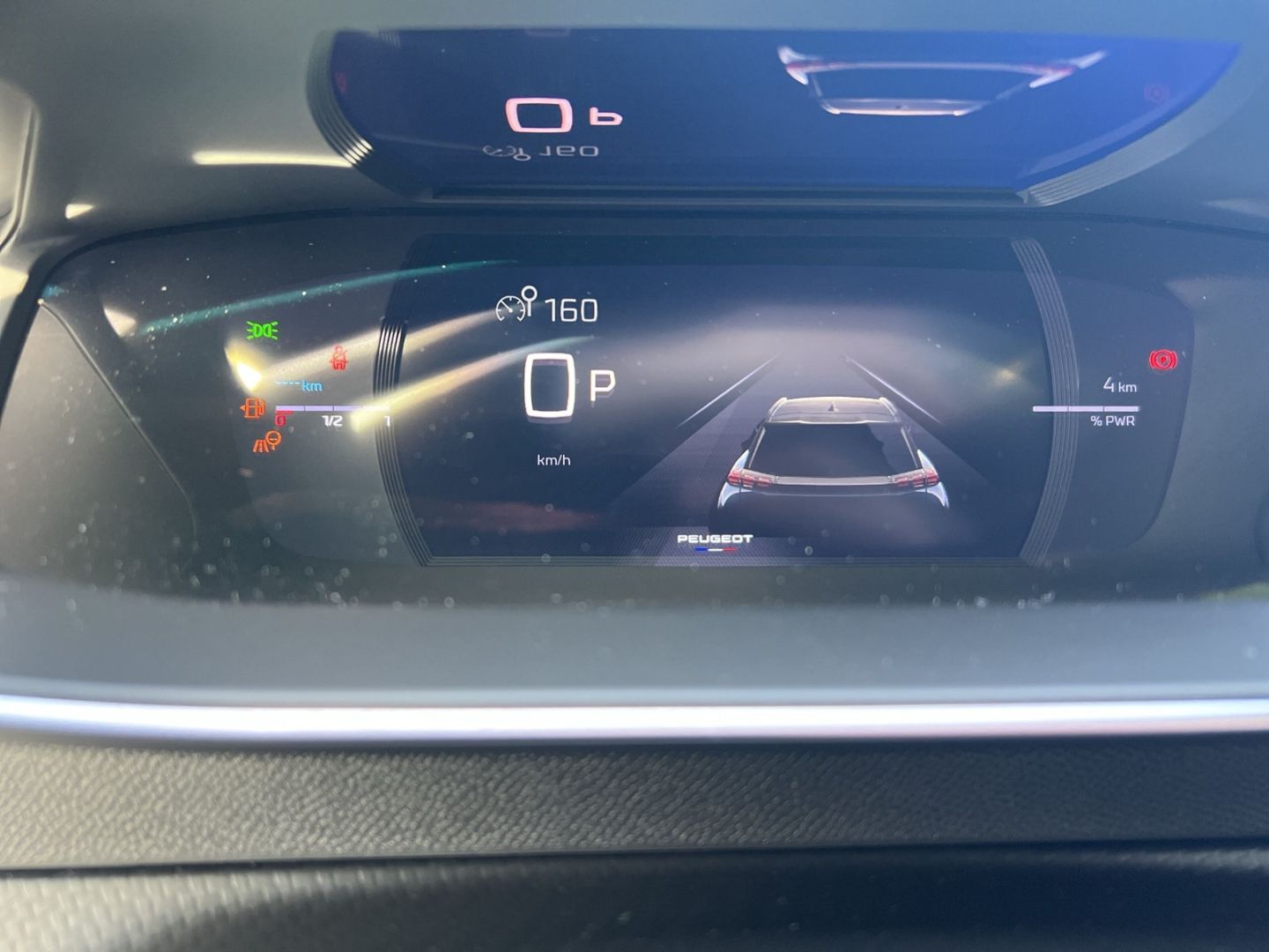 Fahrzeugabbildung Peugeot 2008 Hybrid GT 145 e-DSC6 ACC Panodach Navi