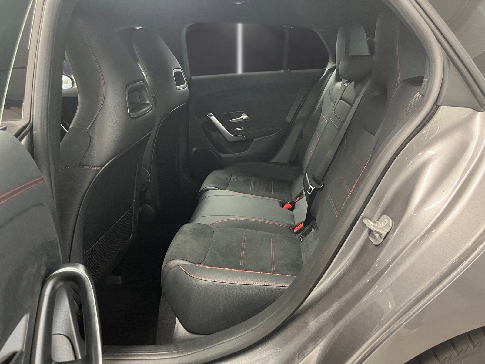 Fahrzeugabbildung Mercedes-Benz CLA 180 SB AMG Adv.*LED*Kamera*18"*CarPlay*Easy*