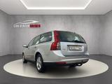 Volvo V50 Kombi 2.4 Kinetic Automatikgetriebe Top - gebrauchte Volvo V50 aus dem Jahr 2008