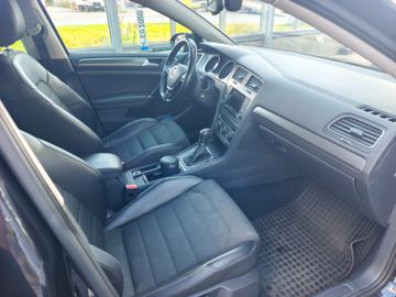 Volkswagen Golf - 12