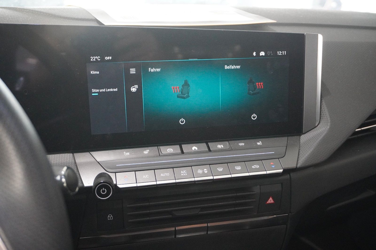 Fahrzeugabbildung Opel Astra L ST 1.2T GS SPORT NAVI/LED/360°/PANO/HUD