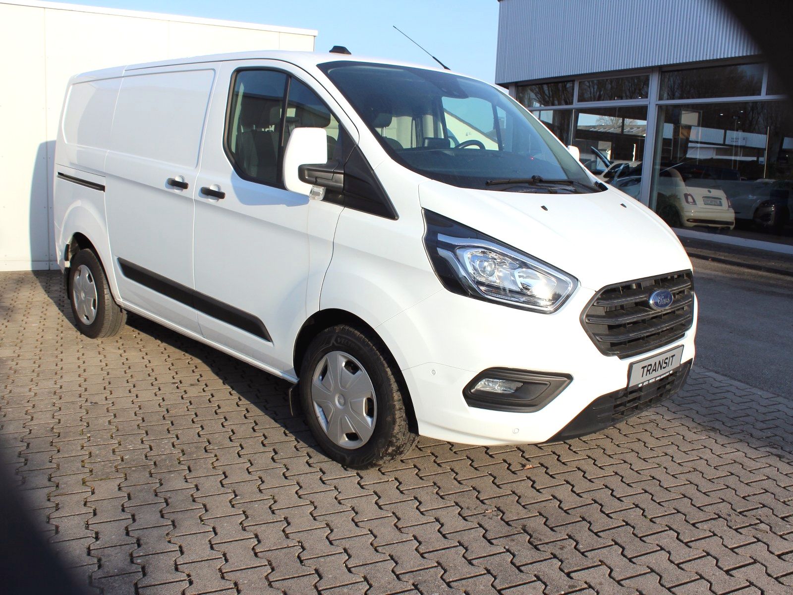 Fahrzeugabbildung Ford Transit Custom 340 L1 Trend Service-Line