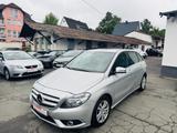 Mercedes-Benz B 200 B -Klasse B 200/Automatik/nur 45.000km - Mercedes-Benz mit Benzin-Antrieb: 4.0