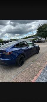 Tesla Model Y SR - gepflegt, unfallfrei - Tesla Model Y in Bielefeld