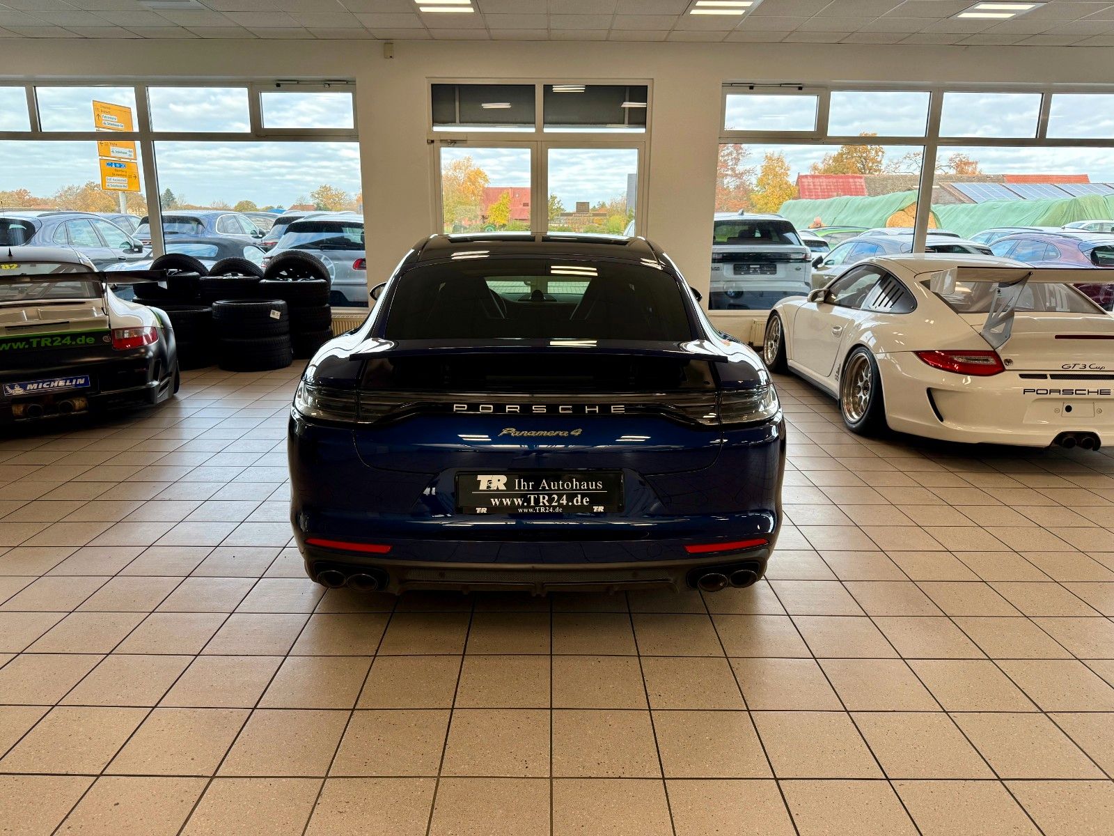 Fahrzeugabbildung Porsche Panamera 4 E-Hybrid Platinum Edition HeadUP/ACC