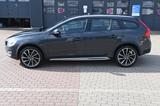 Volvo V60 D4 AWD CC Summum*NAVI*RFK*AHK* - Volvo V60 Summum mit Diesel-Antrieb