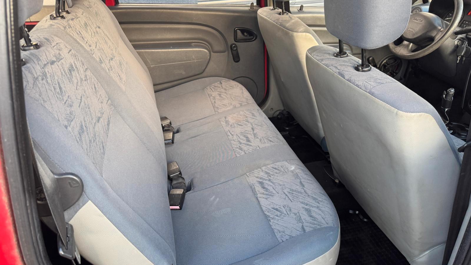 Dacia Logan 2010 — photo 23