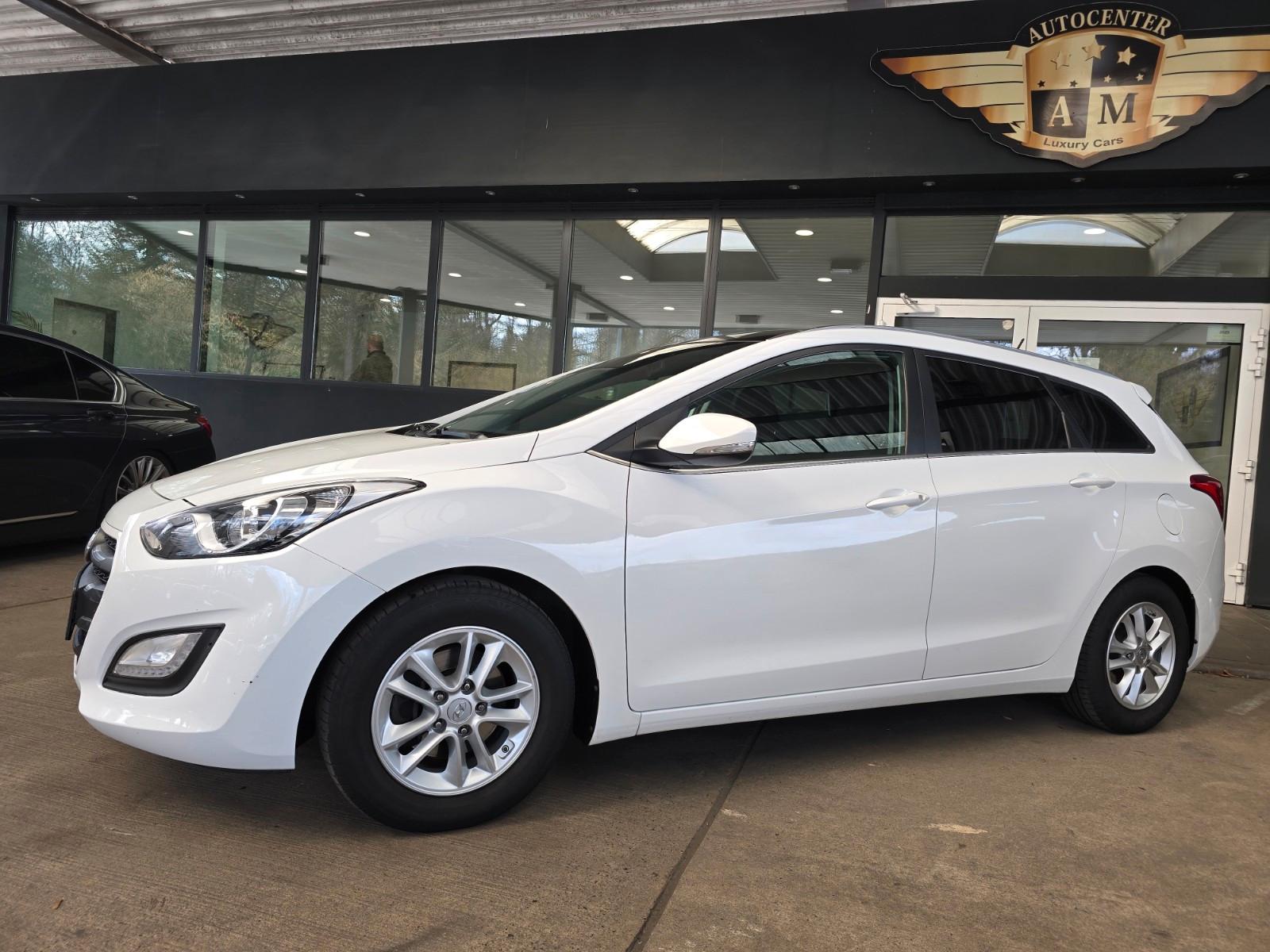 Hyundai i30 Kombi 1.6 GDi blue Passion Automatik Park/LM