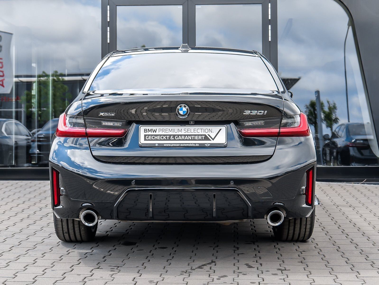 BMW 330 - Bild 11