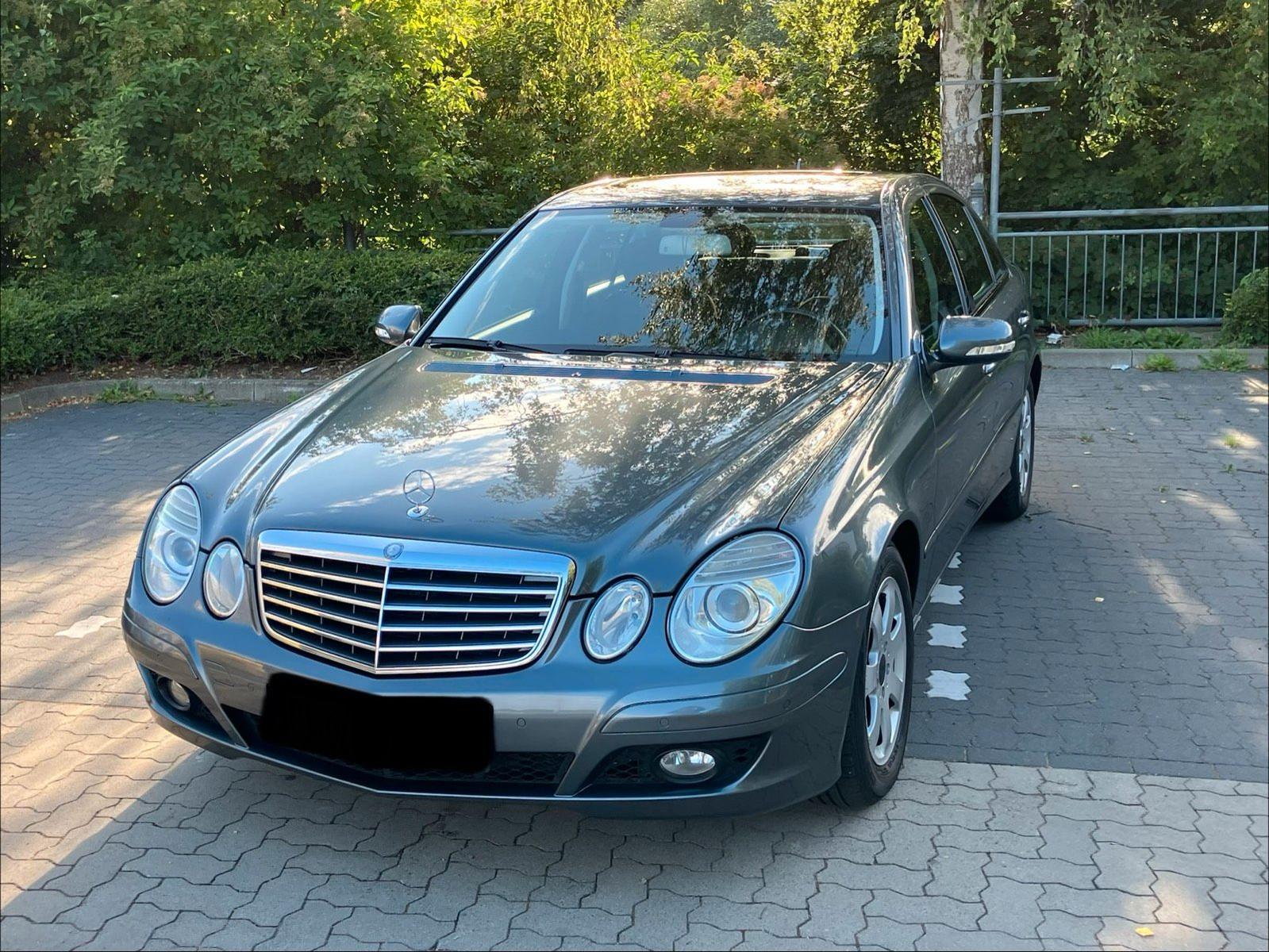 Mercedes-Benz E 200