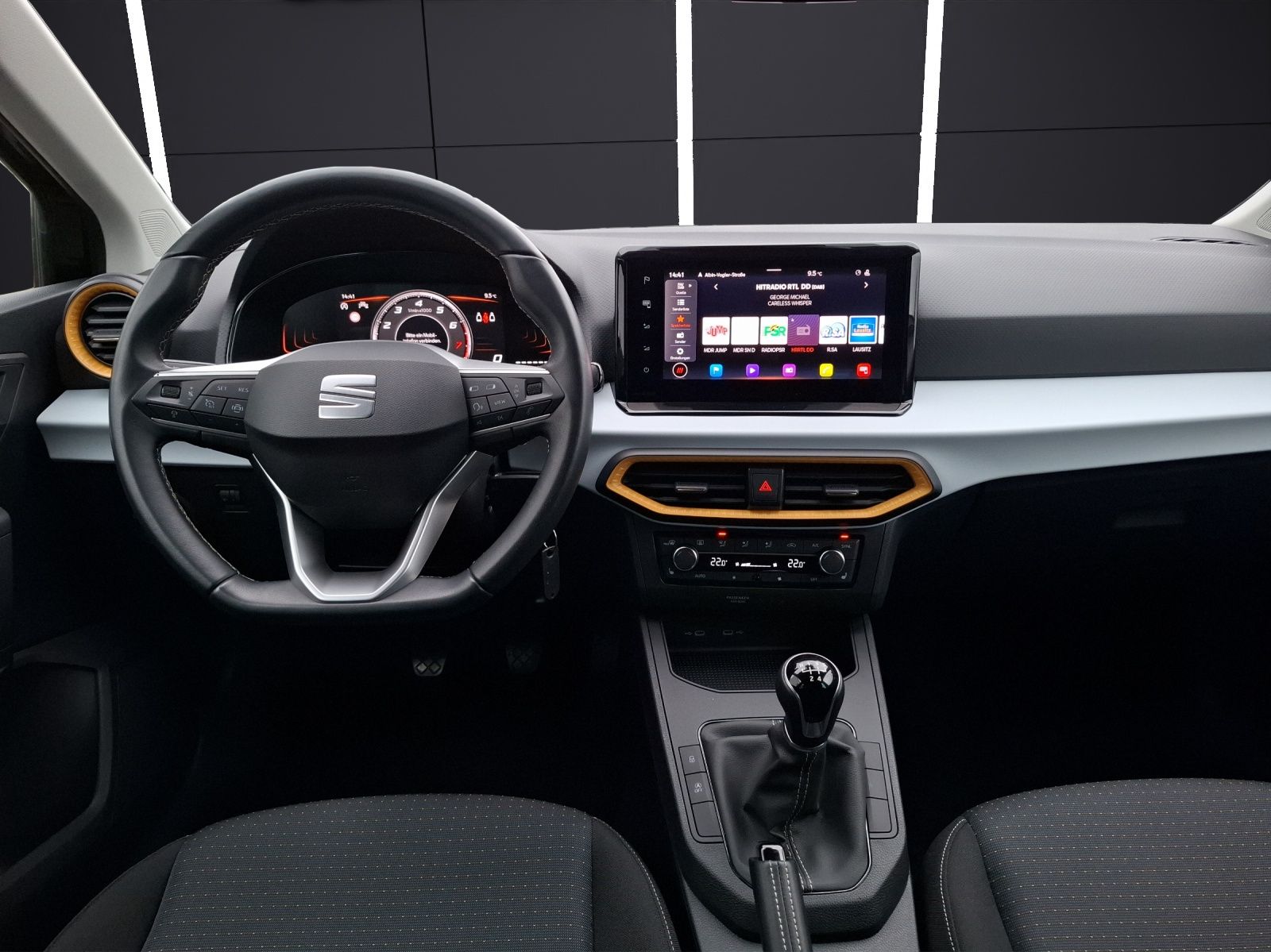 Fahrzeugabbildung SEAT Ibiza TSI Style LED Navi ACC SH LM