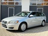 Volvo V50 Kombi 1.6D Drive Kinetic*Navi*Klima*Xenon*SH - gebrauchte Volvo V50 aus dem Jahr 2010