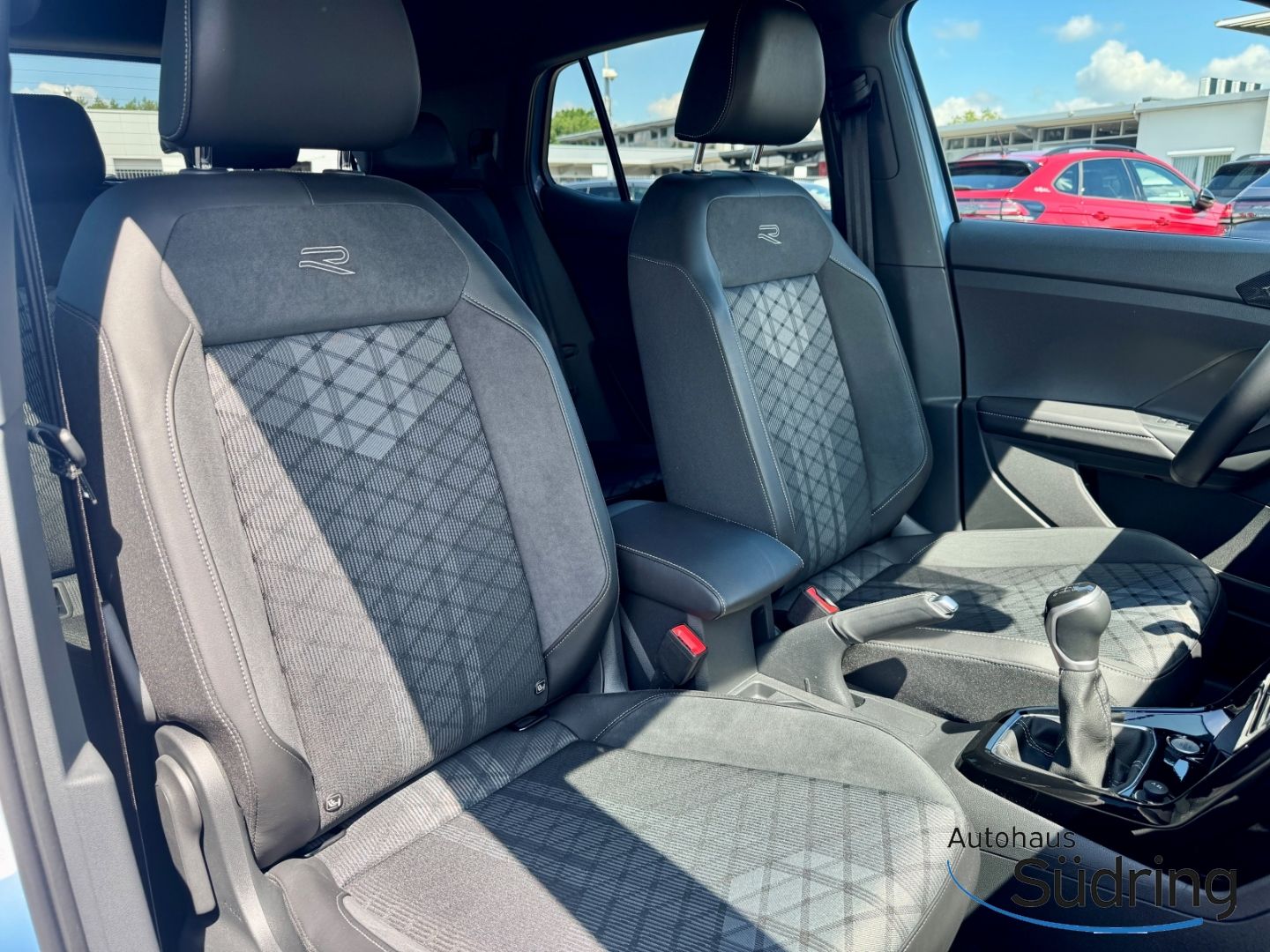 T-Cross 1,0 TSI R-Line DSG Navi IQ.Light ACC Rfk