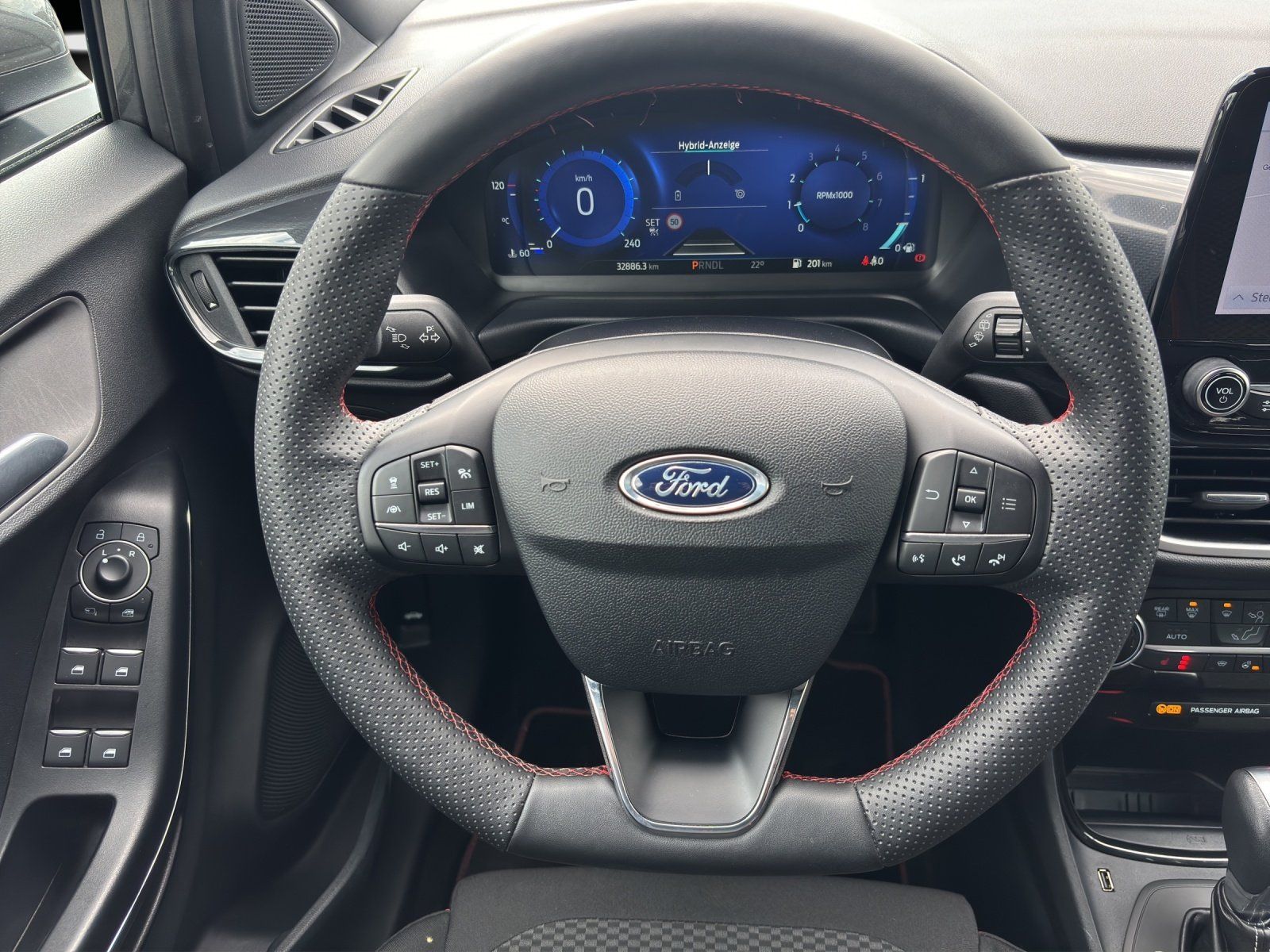 Fahrzeugabbildung Ford Puma 1.0  ST-Line Aut./LED/KAMERA/NAVI/SHZ/DAB/