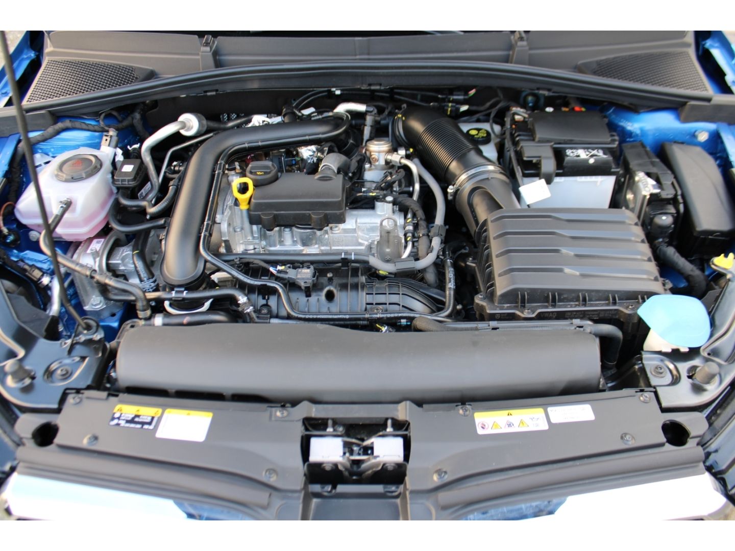 Fahrzeugabbildung SKODA Fabia Selection Drive Plus 1,0 TSI LED Full Link