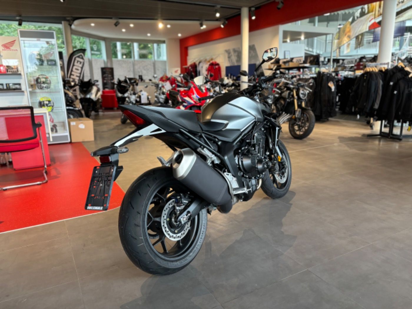 Fahrzeugabbildung Honda CB 1000 Hornet 2025 Soziusabdeckung mehr Farben