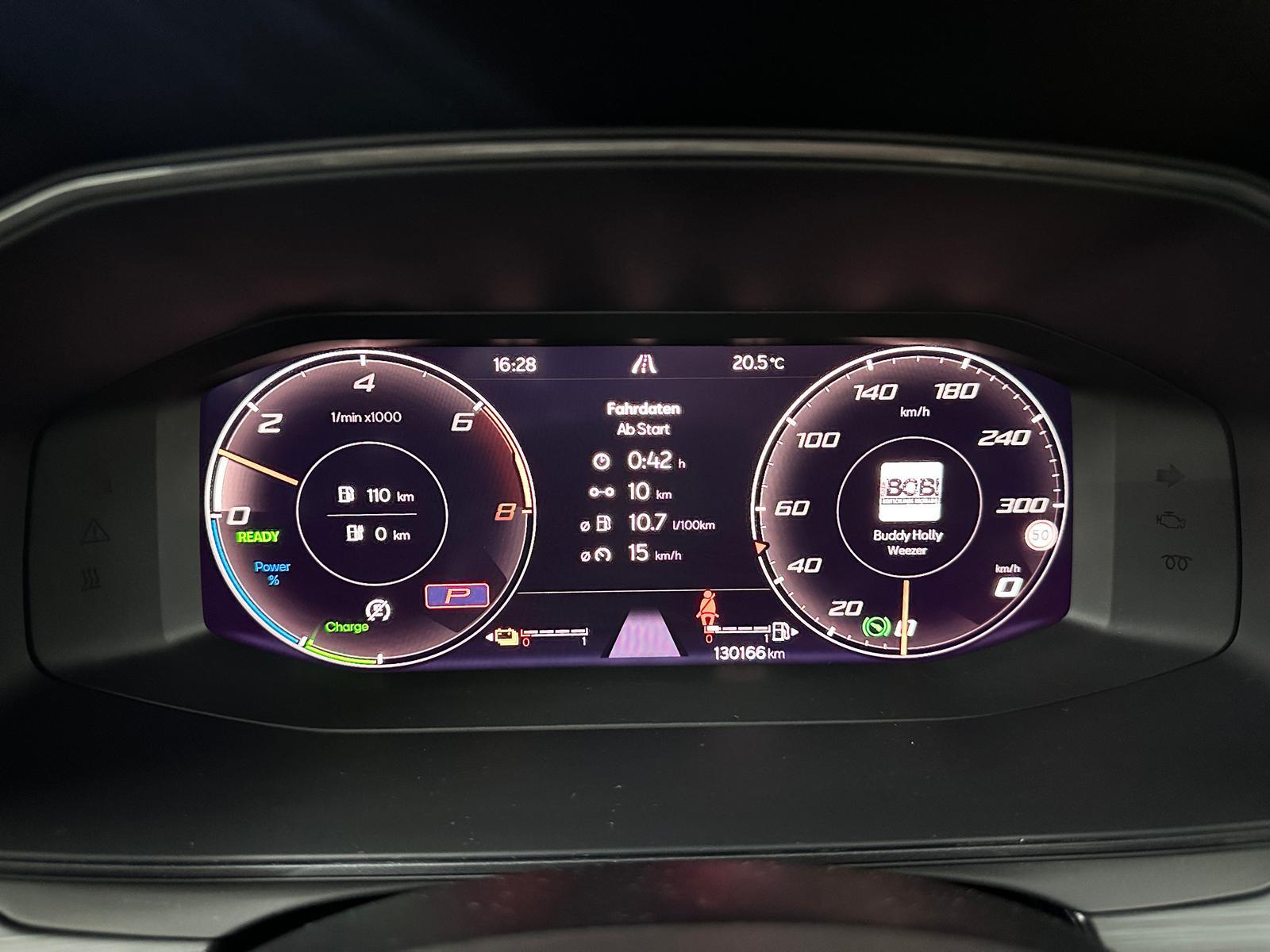 CUPRA LEON SPORTSTOURER E-HYBRID 204ch DSG - ATTELAGE PIVOTANT - COCKPIT NUMÉRIQUE - ACC - CAMÉRA DE RECUL - SIÈGES CHAUFFANTS