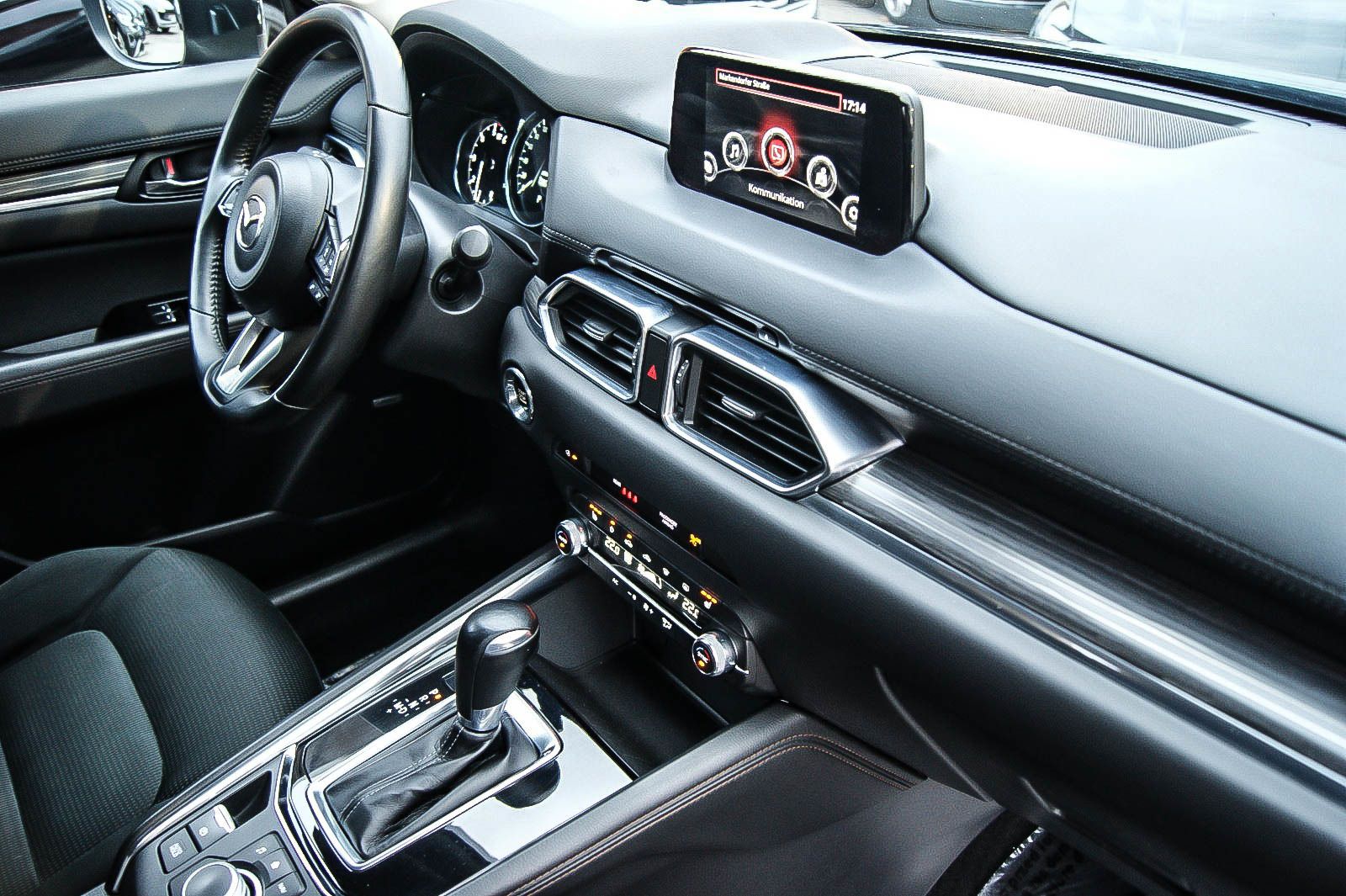 Fahrzeugabbildung Mazda CX-5 Sports-Line AWD MATRIX-LED 360° HUD ACC 19'