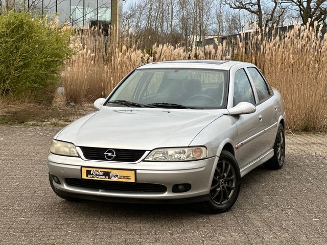 Opel Vectra 1.6 16V Comfort