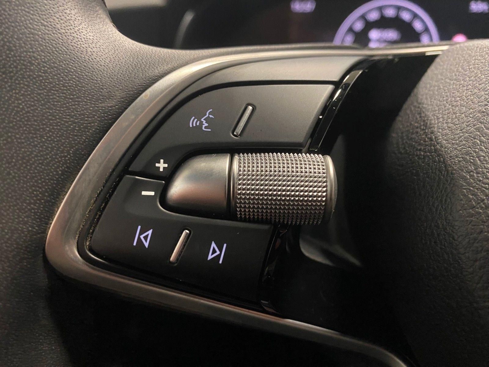 Fahrzeugabbildung SKODA Kamiq 1.0 TSI DSG Essence+GARANTIE 2030+100tKM++