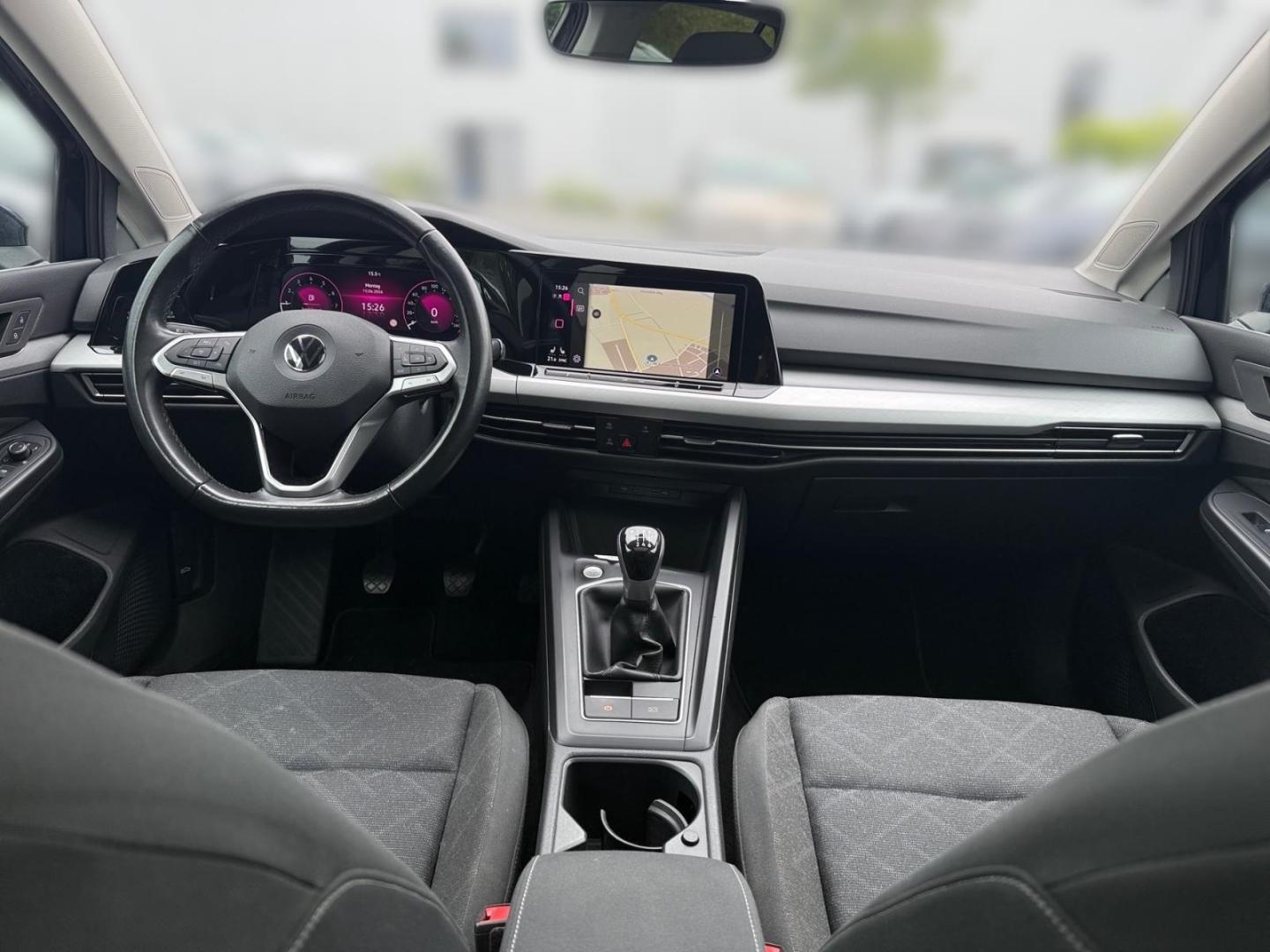 Volkswagen Golf 8 VIII Life 1.0 TSI El. Panodach Navi