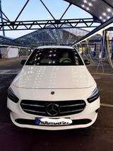 Mercedes-Benz B 220 4MATIC DCT - Neuer Motor mit Werksgarantie - weiße Mercedes-Benz B 220