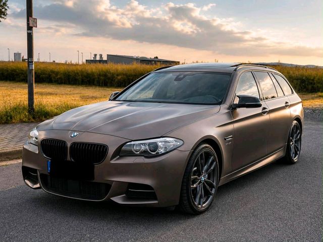 BMW BMW M550D FACELIFT PANORAMA/FROZEN BRONZE/