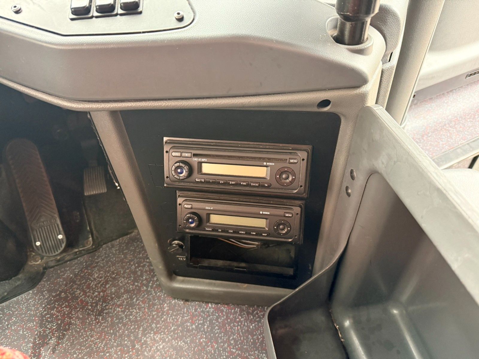 SETRA  2015 - Image 7 of 26