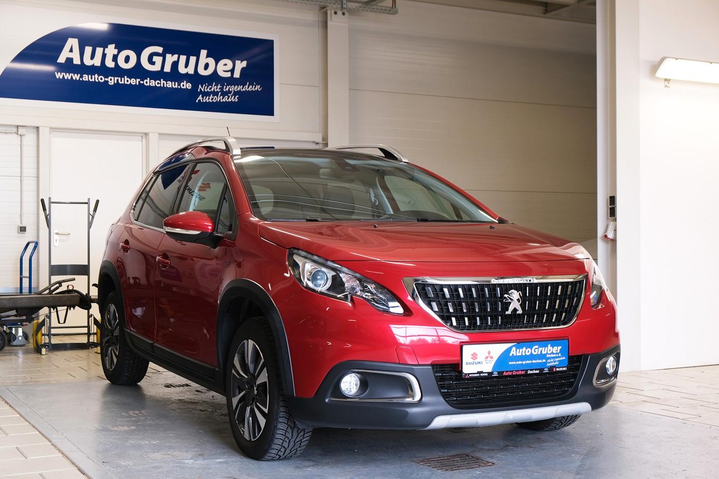 Peugeot 2008 Allure NAVI*PANO*CARPLAY*MT*