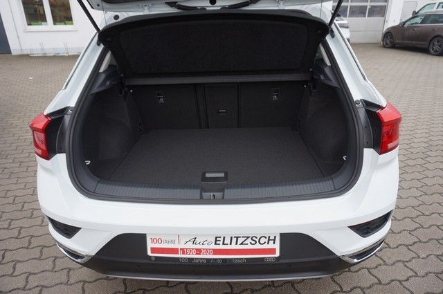Fahrzeugabbildung Volkswagen T-Roc TSI Style LED AHK Navi ACC RFK SH LM