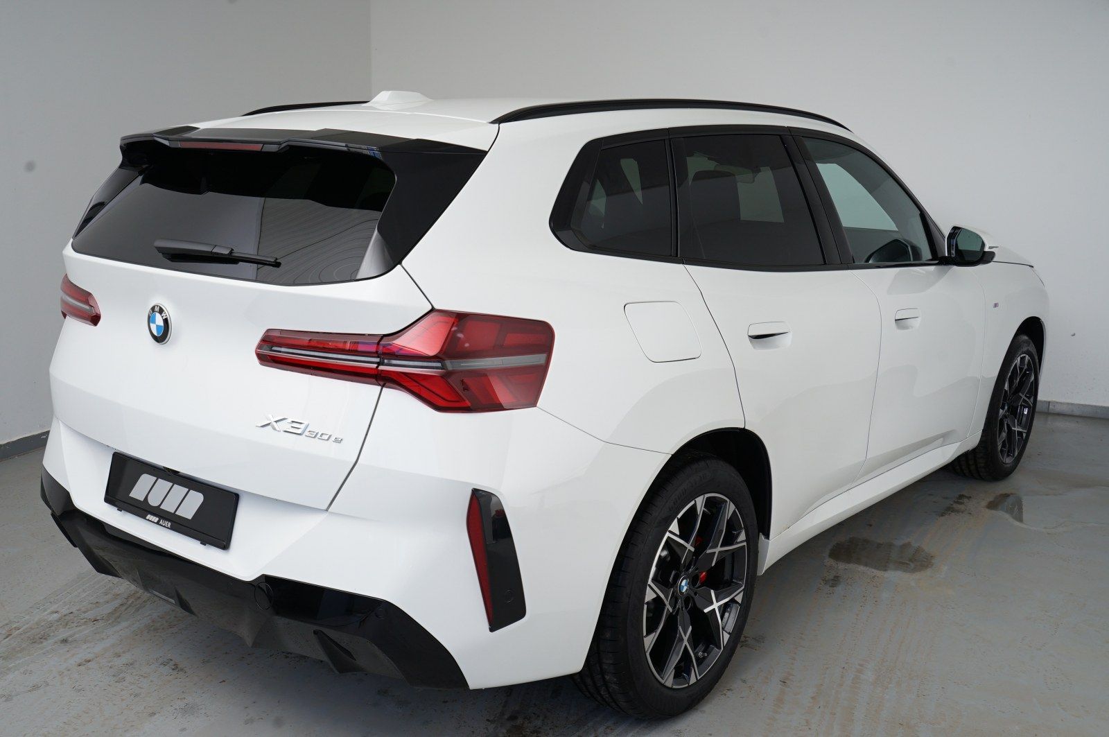 BMW X3 30e xDrive (M-Sport Navi LED AHK H/K Shz PDC) imagem 3