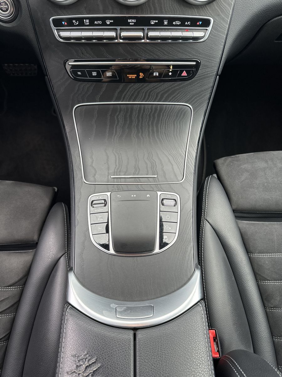 Fahrzeugabbildung Mercedes-Benz GLC 300de 4Matic AMG-Line NAV+LED+KAM+AHK+19ZOLL