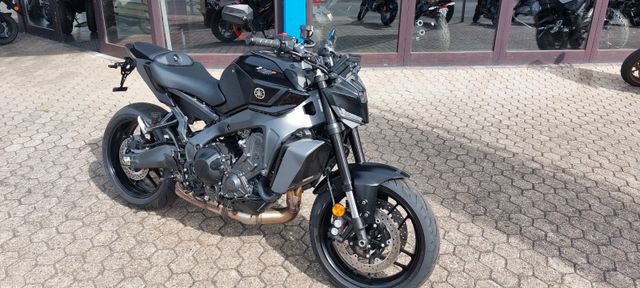Yamaha MT-09 25 Zubehör für 1300.-