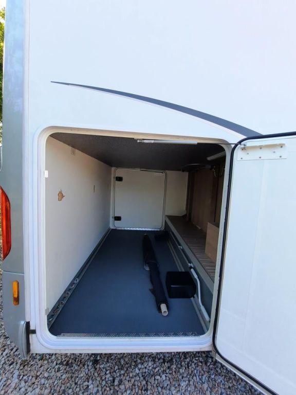 Fahrzeugabbildung Malibu T 410 Markise/Kamera/An Gewerbe