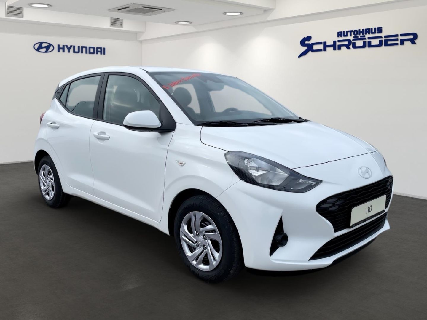 Fahrzeugabbildung Hyundai i10 1.0 Select  Navigation Rückfahrkamera Parkse