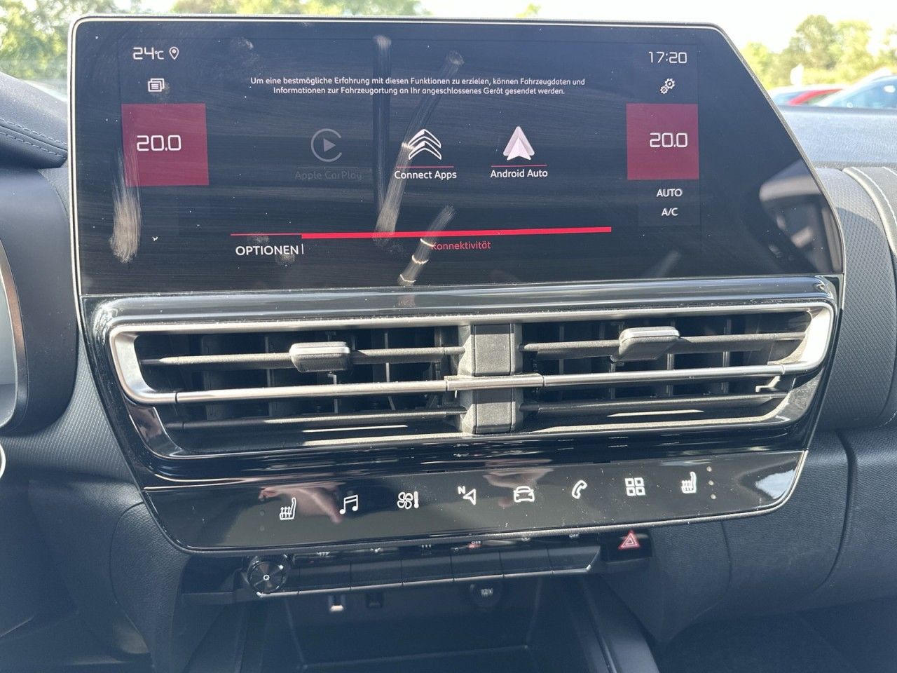 Fahrzeugabbildung Citroën C5 AIRCROSS Hybrid 136 E-DSC6 e-Series - mit KI generiert/bearbeitet