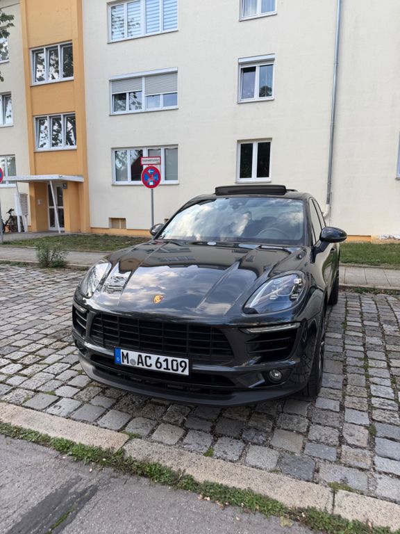 Image of Porsche Macan