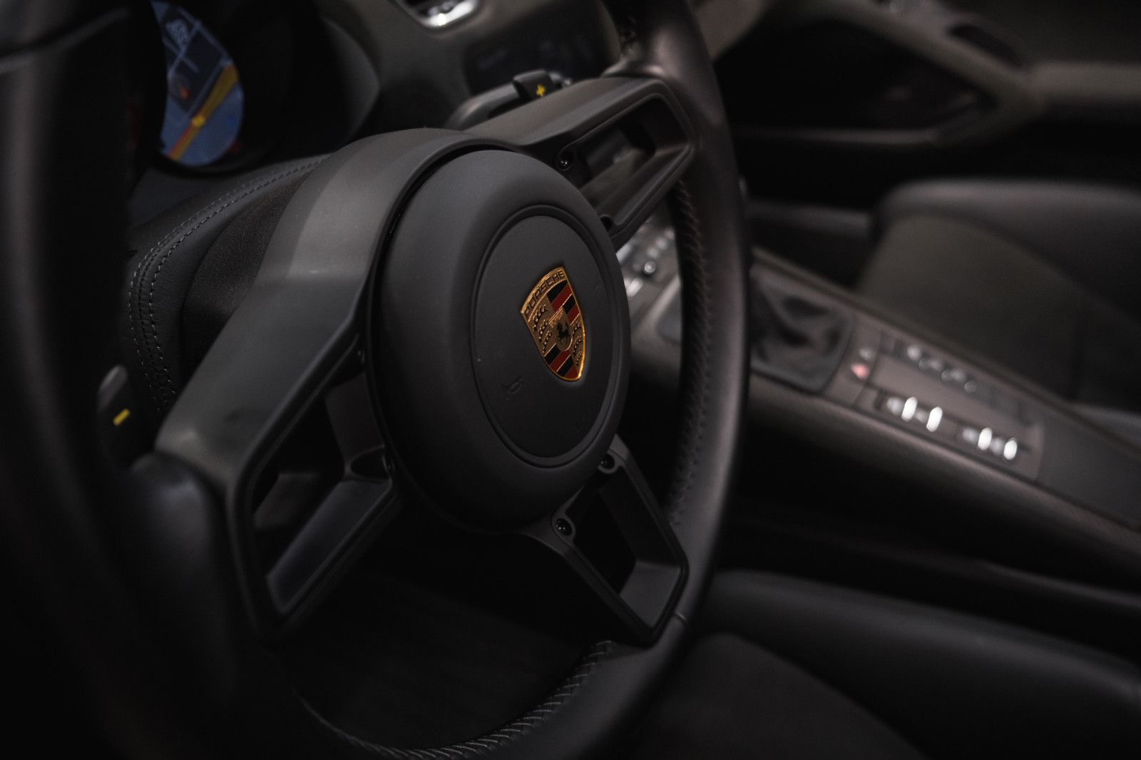 Fahrzeugabbildung Porsche 718 Spyder RS - PTS - Lift - LED - PCCB