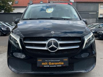 Mercedes V 220 - 3