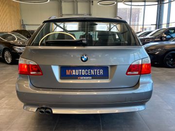 BMW 530 Touring 530d xDrive *HUD*NAVI*LEDER*PANO*SZH
