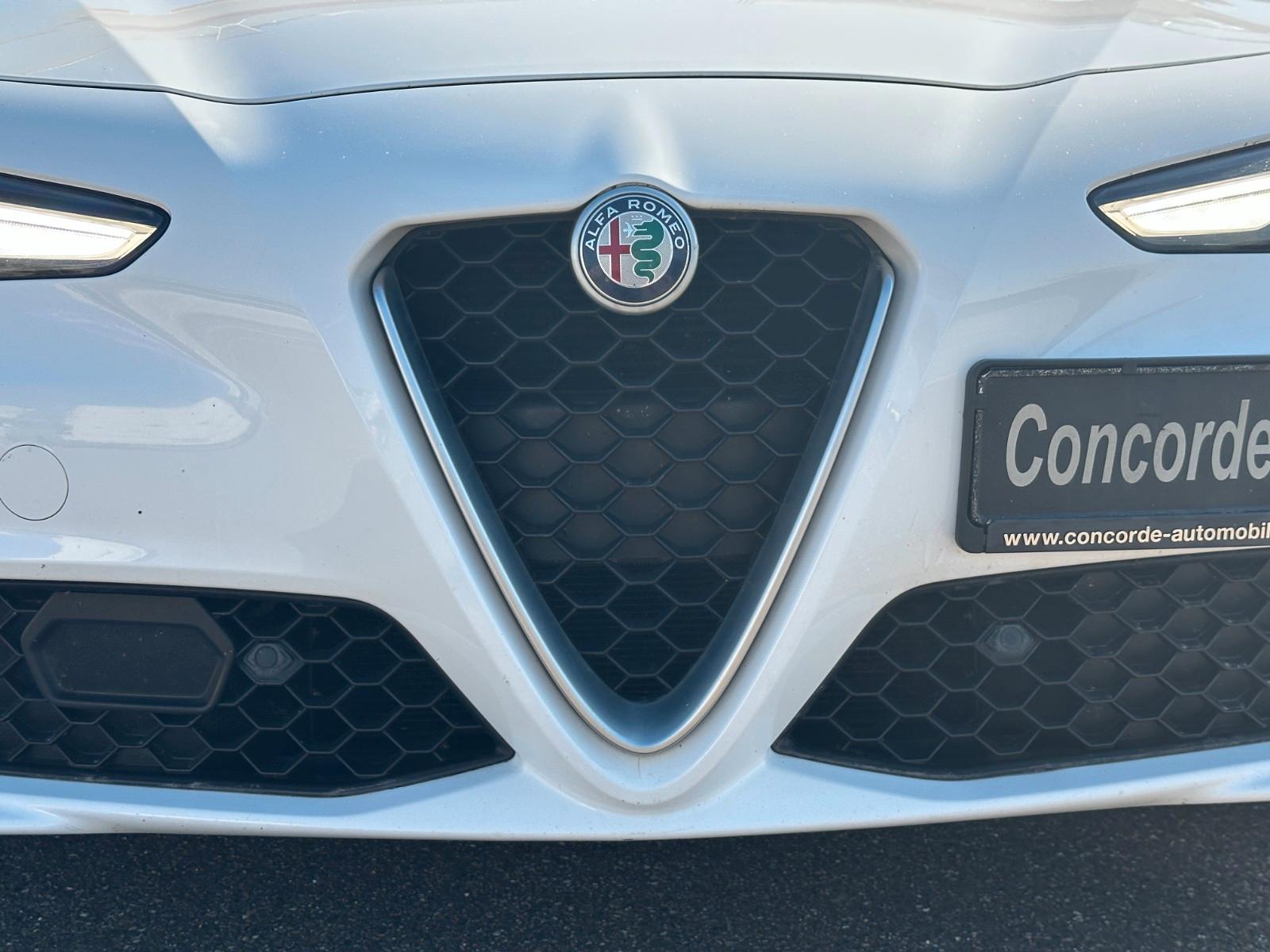 Alfa Romeo Giulia Super/Temp/PDC/RFK/SHZMFL