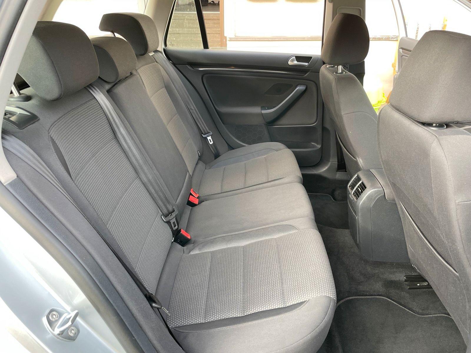 Volkswagen Golf 2010 — photo 8