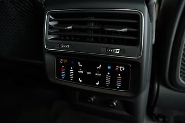 2021 AUDI RSQ8 — миниатюра 24