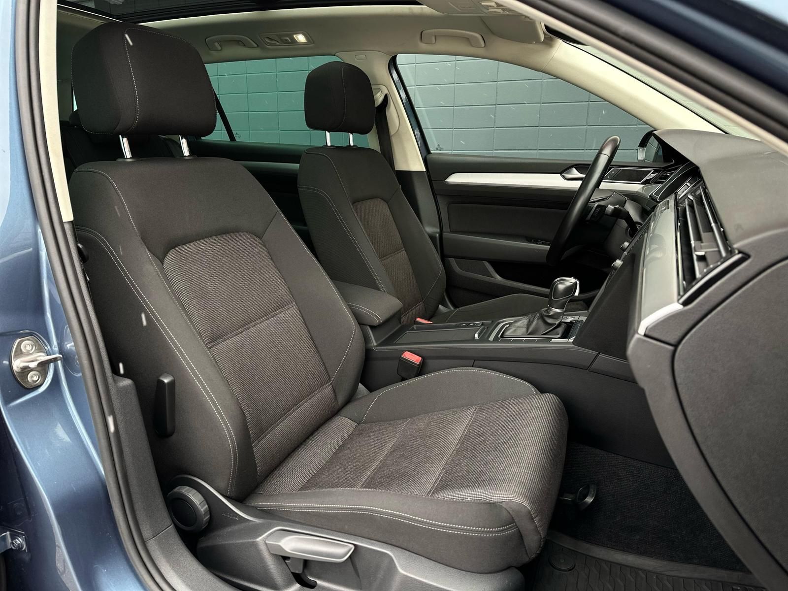 VW Passat 2.0TDI COMFORTLINE AHK#SHZ#ACC#NAVI#PANO - Image 15