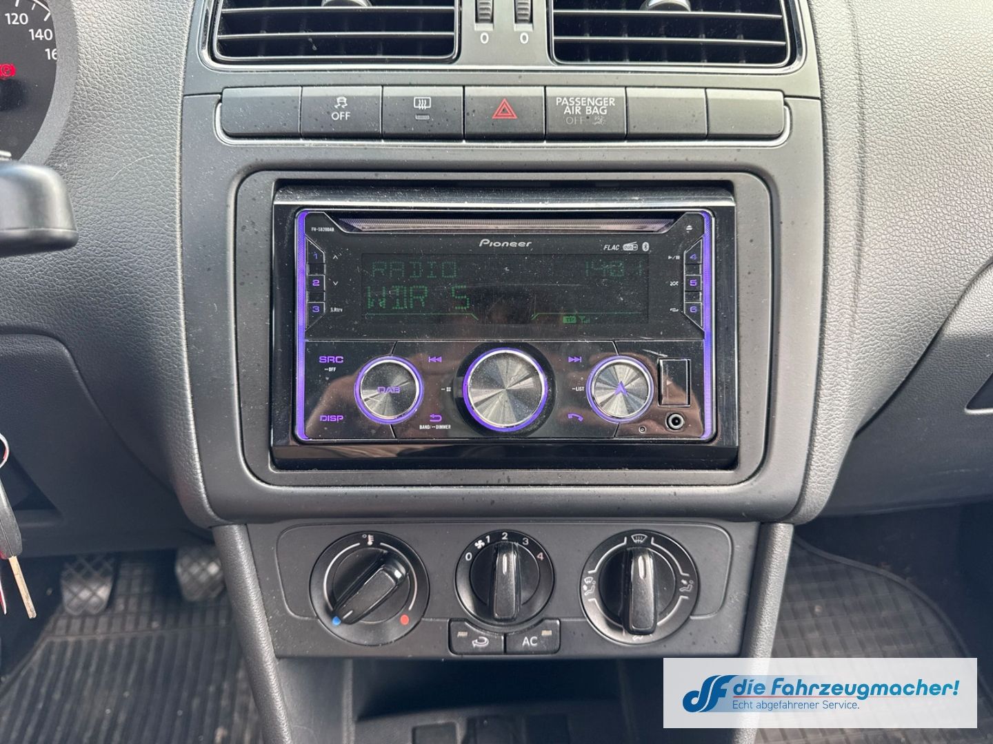 Fahrzeugabbildung Volkswagen Polo V Trendline Klimaautom Berganfahrass.*EXPOR